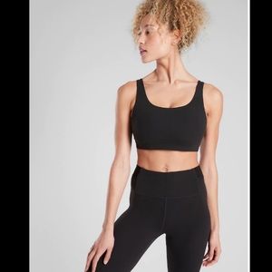 NWT Athleta D-DD Exhale Bra | Black